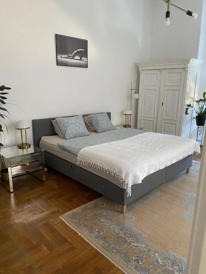 Allomas Apartman Budapest Bagian luar foto